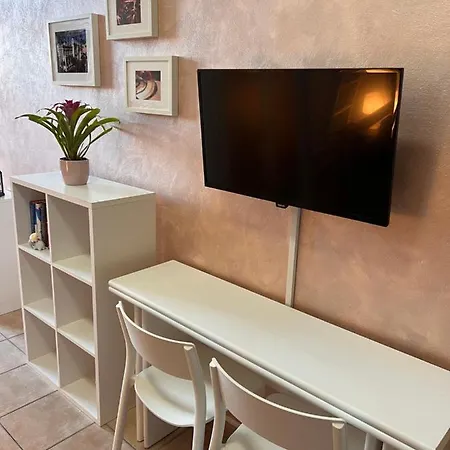 Appartement Casa Samaky, Pieno Centro, Wifi Gratuito Self Check-In